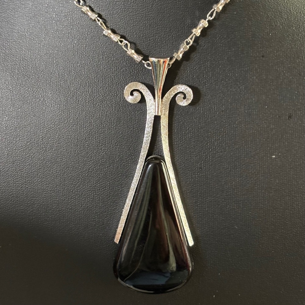 Pendant Necklace Black Silver Tone Art Deco Teardrop Scroll Avon Vintage